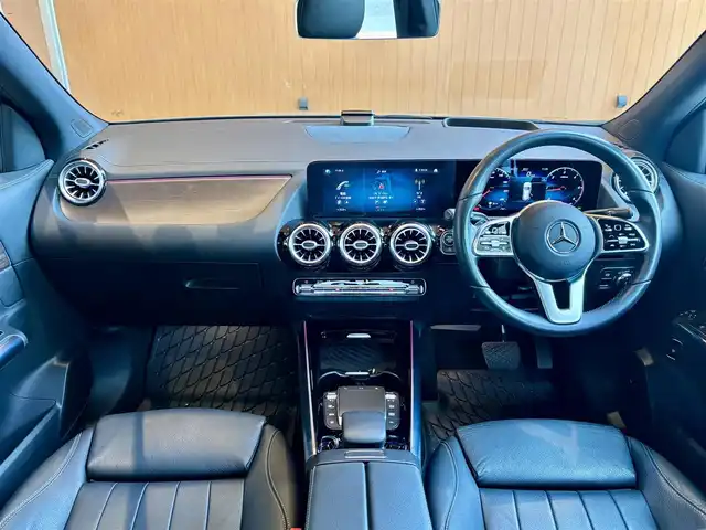 メルセデス・ベンツ ＧＬＡ２００ｄ 4マチック 宮城県 2020(令2)年 5.1万km マウンテングレー ワンオーナー/レザーエクスクルーシブパッケージ/アドバンスドパッケージ/ナビゲーションパッケージ/レーダーセーフティパッケージ/パノラミックスライディングルーフ/フルセグTV/360°カメラシステム/ヘッドアップディスプレイ/ブラックレザーシート/メモリ機能付きパワーシート/シートヒーター/LEDヘッドライト/オートライト/アンビエントライト/ドライブレコーダー(フロント)/純正18インチAW/キーレスゴー/パワーバックドア