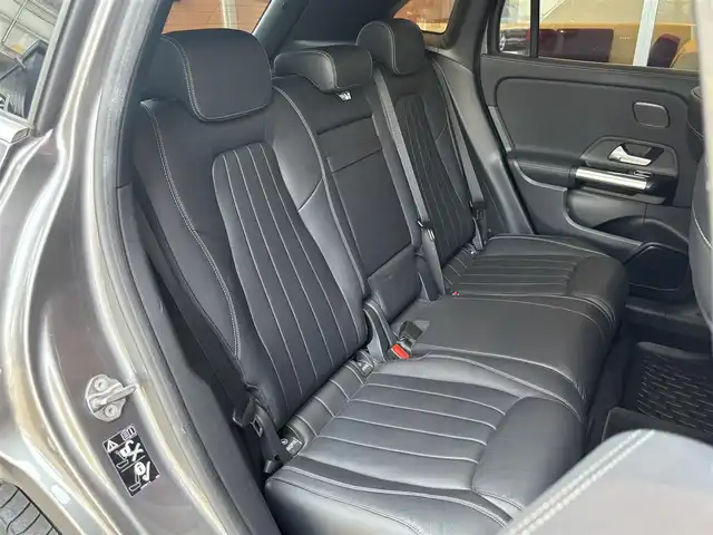 メルセデス・ベンツ ＧＬＡ２００ｄ 4マチック 宮城県 2020(令2)年 5.1万km マウンテングレー ワンオーナー/レザーエクスクルーシブパッケージ/アドバンスドパッケージ/ナビゲーションパッケージ/レーダーセーフティパッケージ/パノラミックスライディングルーフ/フルセグTV/360°カメラシステム/ヘッドアップディスプレイ/ブラックレザーシート/メモリ機能付きパワーシート/シートヒーター/LEDヘッドライト/オートライト/アンビエントライト/ドライブレコーダー(フロント)/純正18インチAW/キーレスゴー/パワーバックドア