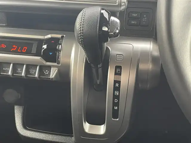 スズキ クロスビー HYBRID MZ 東京都 2021(令3)年 1.6万km キャラバンアイボリーパールメタリック/ホワイト 2トーンルーフ 純正ナビ/バックモニター/デュアルカメラブレーキサポート/車線逸脱警報機能/パーキングソナー/シートヒーター/クルーズコントロール/ETC/ドライブレコーダー /横滑り防止措置/アイドリングストップ