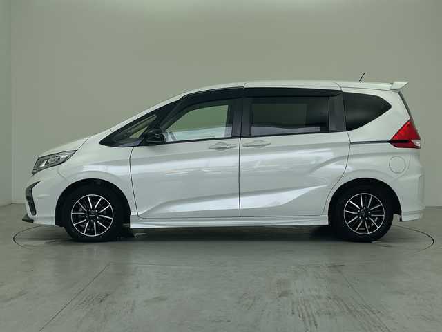 ホンダ フリード モデューロX ホンダセンシング 愛知県 2020(令2)年 3.9万km プラチナホワイトパール 純正9型ナビ/・Bluetooth/・CD/DVD/・フルセグテレビ/・SD音楽録音/バックカメラ/両側パワースライドドア/衝突軽減ブレーキ/レーンキープアシスト/前後コーナーセンサー/レーダークルーズコントロール/前方ドライブレコーダー/ETC/LEDヘッドライト