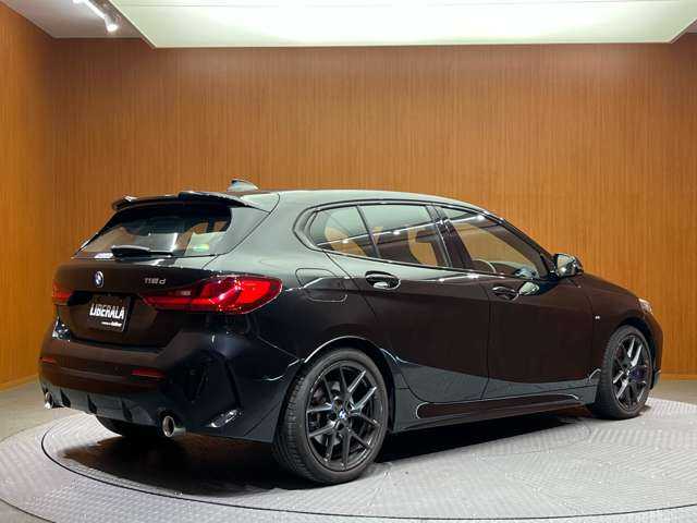 ＢＭＷ ＢＭＷ １１８ｄ Mスポーツ 千葉県 2020(令2)年 3.2万km サファイアブラックP コンフォートＰＫＧ　/ＡＣＣ　/ナビ　/Ｂｌｕｅｔｏｏｔｈ接続　/バックカメラ　/パーキングアシスト　/オートマチックテールゲート　/ＬＥＤヘッドライト　/ＥＴＣ　/衝突軽減Ｂ　/ＢＳＭ　/ＬＫＡ　/コンフォートアクセス
