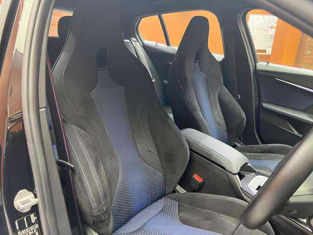 ＢＭＷ ＢＭＷ １１８ｄ Mスポーツ 千葉県 2020(令2)年 3.2万km サファイアブラックP コンフォートＰＫＧ　/ＡＣＣ　/ナビ　/Ｂｌｕｅｔｏｏｔｈ接続　/バックカメラ　/パーキングアシスト　/オートマチックテールゲート　/ＬＥＤヘッドライト　/ＥＴＣ　/衝突軽減Ｂ　/ＢＳＭ　/ＬＫＡ　/コンフォートアクセス