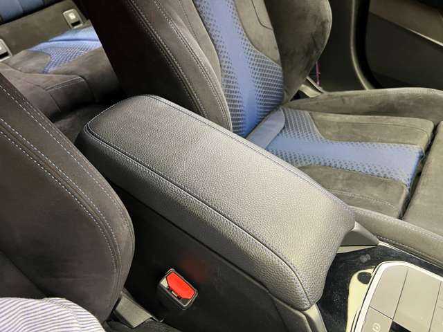 ＢＭＷ ＢＭＷ １１８ｄ Mスポーツ 千葉県 2020(令2)年 3.2万km サファイアブラックP コンフォートＰＫＧ　/ＡＣＣ　/ナビ　/Ｂｌｕｅｔｏｏｔｈ接続　/バックカメラ　/パーキングアシスト　/オートマチックテールゲート　/ＬＥＤヘッドライト　/ＥＴＣ　/衝突軽減Ｂ　/ＢＳＭ　/ＬＫＡ　/コンフォートアクセス