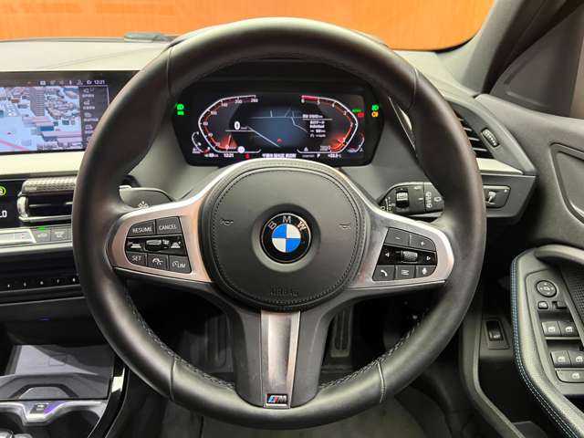 ＢＭＷ ＢＭＷ １１８ｄ Mスポーツ 千葉県 2020(令2)年 3.2万km サファイアブラックP コンフォートＰＫＧ　/ＡＣＣ　/ナビ　/Ｂｌｕｅｔｏｏｔｈ接続　/バックカメラ　/パーキングアシスト　/オートマチックテールゲート　/ＬＥＤヘッドライト　/ＥＴＣ　/衝突軽減Ｂ　/ＢＳＭ　/ＬＫＡ　/コンフォートアクセス