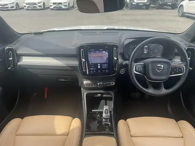 ボルボ ＸＣ４０ T4 AWD インスクリプション 滋賀県 2020(令2)年 3.7万km クリスタルホワイトP harman/kardonサラウンド/ワイヤレスチャージ/インテリセーフ/・CitySafety/・ACC/・BLIS/・LKA/・CTA/・LCMA/・パーキングアシストパイロット/純正HDDナビ/フルセグTV/USB/Bluetooth/360°カメラ/LEDヘッドライト/本革シート/・全席シートヒーター/・前席パワーシート/パワーテールゲート