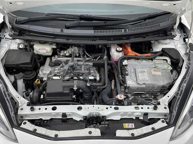 トヨタ アクア S スタイルブラック 三重県 2020(令2)年 5.6万km ホワイトパールクリスタルシャイン 禁煙車/トヨタセーフティセンス/・プリクラッシュセーフティ/・LDA/・オートマチックハイビーム/・先行車発進告知/クリアランスソナー/純正９型ナビ/・フルセグTV/CD/DVD/Bluetooth/SD/音楽録音/パノラミックビューモニター/ステアリングスイッチ/オートライト/LEDヘッドライト/フォグランプ/スマートキー＆プッシュスタート/スペアキー/前後ドライブレコーダー/ETC/ドアバイザー