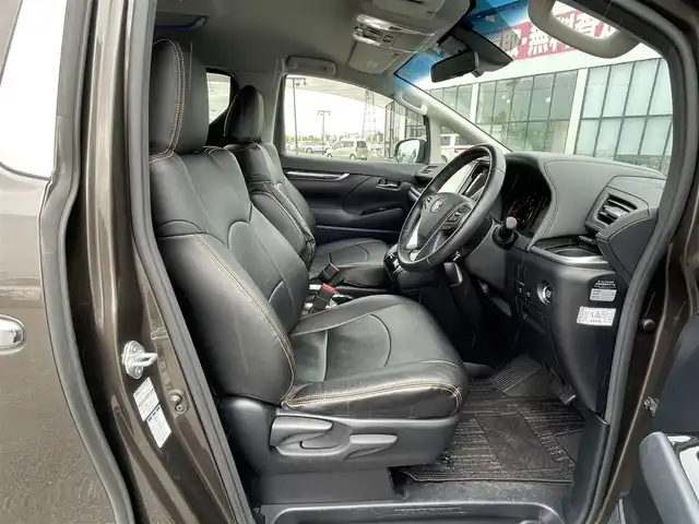 トヨタ ヴェルファイア Z 道央・札幌 2020(令2)年 6.6万km グラファイトM ４WD/寒冷地仕様/純正ディスプレイオーディオ/AM/FM/BT/フルセグ/トヨタセーフティセンス/プリクラッシュセーフティ/横滑り防止装置/レーダークルーズコントロール/レーンキープアシスト/クリアランスソナー/パーキングサポートブレーキ/ロードサインアシスト/バックカメラ/ビルトインETC/ドライブレコーダー/アイドリングストップ/ECOMODE/ワイパーデアイサー/ワイパーデアイサー/両側パワースライドドア/２列目オットマン/レザー調シートカバー/革巻きステアリング/ステアリングリモコン/電動パーキング/ブレーキホールド/MTモード付AT/プッシュスタート/スマートキー/LEDヘッドライト/オートライト/オートハイビーム/フォグランプ/電動格納ミラー/ウィンカーミラー/純正フロアマット/ドアバイザー