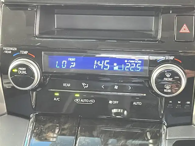 トヨタ ヴェルファイア Z Gエディション 千葉県 2015(平27)年 7万km ホワイトパールクリスタルシャイン ダブルサンルーフ/純正9型メモリーナビ/・フルセグTV/・DVD再生機能/・Bluetooth接続/・バックカメラ/両側パワースライドドア/LEDヘッドライト/ハーフレザーシート/レーダークルーズコントロール/スマートキー/ビルトインETC