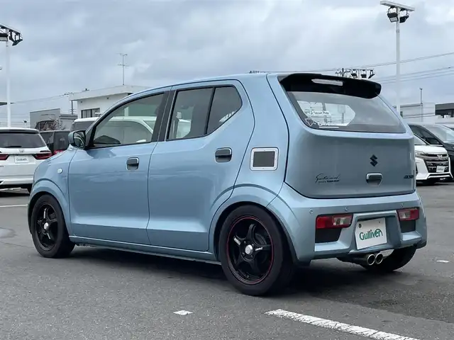 スズキ アルト L 東京都 2020(令2)年 2.7万km フィズブルーパールメタリック パイオニアディスプレイオーディオ（FH-８５００DVS）/Applecarplay/Bluetooth/USB入力端子/5ZIGEN　15インチアルミホイール/社外フロアマット/後ろコーナーセンサー/リアスポイラー/電動格納ミラー/ヘッドライトレベライザー/Pivot　3drive evo  スロットルコントローラー/２WD/CVT/アイドリングストップ/社外HIDヘッドライト/パワーウィンドウ（フロント/リア）/ウレタン製スタリングホイール/SRSエアバック  （運転席/助手席）/マニュアルエアコン/ネイビーファブリックシート/シートヒーター（運転席）/一体可倒式シート（リア）/リモコンキー/CD/INFINITYマフラー