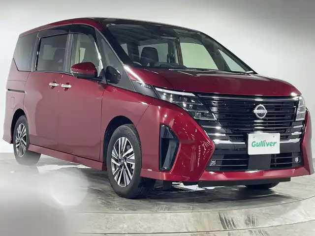 日産 セレナ ハイウェイスター V 福岡県 2024(令6)年 1.7万km ワイン 社外7インチメモリーナビゲーション/フルセグテレビ/全方位モニター/ETC/社外フリップダウンモニター/両側電動スライドドア/ハンズフリーオートスライドドア/プロパイロット/デジタルインナーミラー/ブラインドスポットモニター/LEDヘッドライト/革巻きステアリング/オートライト/オートハイビーム/LEDヘッドライト/スマートキー/プッシュスタートエンジン