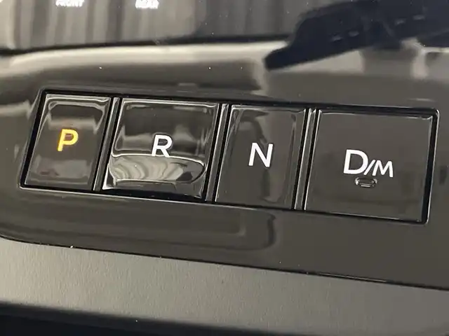 日産 セレナ ハイウェイスター V 福岡県 2024(令6)年 1.7万km ワイン 社外7インチメモリーナビゲーション/フルセグテレビ/全方位モニター/ETC/社外フリップダウンモニター/両側電動スライドドア/ハンズフリーオートスライドドア/プロパイロット/デジタルインナーミラー/ブラインドスポットモニター/LEDヘッドライト/革巻きステアリング/オートライト/オートハイビーム/LEDヘッドライト/スマートキー/プッシュスタートエンジン