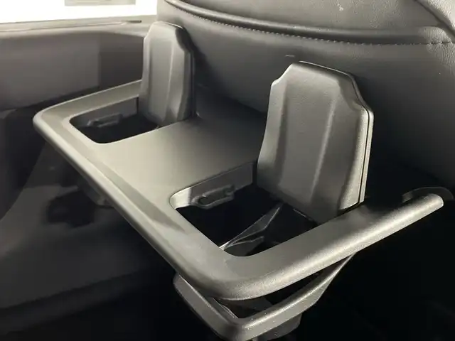 日産 セレナ ハイウェイスター V 福岡県 2024(令6)年 1.7万km ワイン 社外7インチメモリーナビゲーション/フルセグテレビ/全方位モニター/ETC/社外フリップダウンモニター/両側電動スライドドア/ハンズフリーオートスライドドア/プロパイロット/デジタルインナーミラー/ブラインドスポットモニター/LEDヘッドライト/革巻きステアリング/オートライト/オートハイビーム/LEDヘッドライト/スマートキー/プッシュスタートエンジン