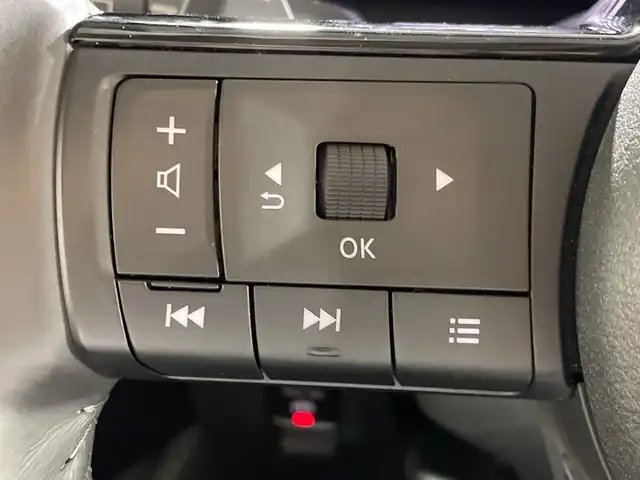 日産 セレナ ハイウェイスター V 福岡県 2024(令6)年 1.7万km ワイン 社外7インチメモリーナビゲーション/フルセグテレビ/全方位モニター/ETC/社外フリップダウンモニター/両側電動スライドドア/ハンズフリーオートスライドドア/プロパイロット/デジタルインナーミラー/ブラインドスポットモニター/LEDヘッドライト/革巻きステアリング/オートライト/オートハイビーム/LEDヘッドライト/スマートキー/プッシュスタートエンジン