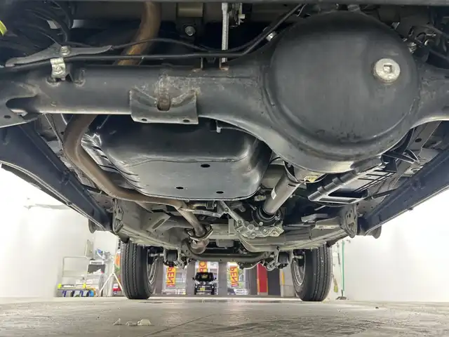スズキ ジムニー XC 愛知県 2022(令4)年 1.6万km ブルーイッシュブラックパール3 ４WD/ターボ/9インチフローリングナビ/（AM/FM/フルセグTV/Bluetooth/CD/DVD）/スズキセーフティサポート/・衝突軽減ブレーキ/・レーンキープアシスト/・オートマチックハイビーム/・誤発進抑制機能/クルーズコントロール/前後ドライブレコーダー/ETC/ダウンヒルアシスト/アイドリングストップ/純正16インチアルミホイール/LEDヘッドライト/オートライト/ヘッドライトウォッシャー/撥水ファブリックシート/背面タイヤ/シートカバー/横滑り防止機能/スマートキー/プッシュスタート/革巻きステアリング/ステアリングスイッチ