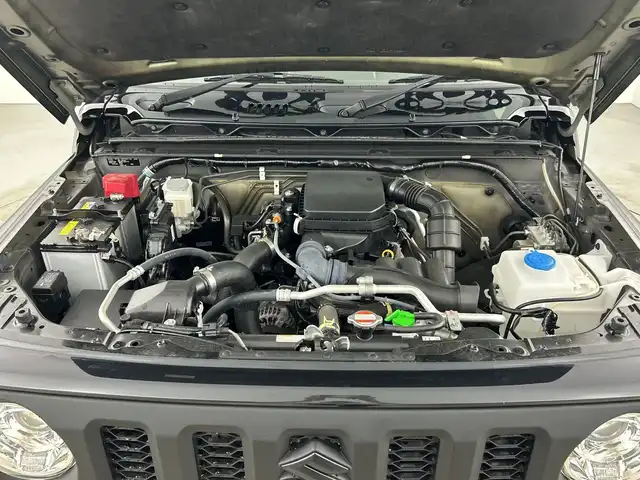 スズキ ジムニー XC 愛知県 2022(令4)年 1.6万km ブルーイッシュブラックパール3 ４WD/ターボ/9インチフローリングナビ/（AM/FM/フルセグTV/Bluetooth/CD/DVD）/スズキセーフティサポート/・衝突軽減ブレーキ/・レーンキープアシスト/・オートマチックハイビーム/・誤発進抑制機能/クルーズコントロール/前後ドライブレコーダー/ETC/ダウンヒルアシスト/アイドリングストップ/純正16インチアルミホイール/LEDヘッドライト/オートライト/ヘッドライトウォッシャー/撥水ファブリックシート/背面タイヤ/シートカバー/横滑り防止機能/スマートキー/プッシュスタート/革巻きステアリング/ステアリングスイッチ