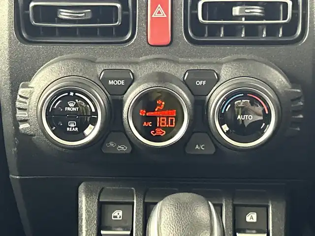 スズキ ジムニー XC 愛知県 2022(令4)年 1.6万km ブルーイッシュブラックパール3 ４WD/ターボ/9インチフローリングナビ/（AM/FM/フルセグTV/Bluetooth/CD/DVD）/スズキセーフティサポート/・衝突軽減ブレーキ/・レーンキープアシスト/・オートマチックハイビーム/・誤発進抑制機能/クルーズコントロール/前後ドライブレコーダー/ETC/ダウンヒルアシスト/アイドリングストップ/純正16インチアルミホイール/LEDヘッドライト/オートライト/ヘッドライトウォッシャー/撥水ファブリックシート/背面タイヤ/シートカバー/横滑り防止機能/スマートキー/プッシュスタート/革巻きステアリング/ステアリングスイッチ