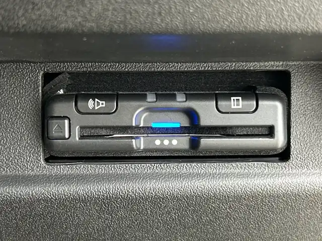 スズキ ジムニー XC 愛知県 2022(令4)年 1.6万km ブルーイッシュブラックパール3 ４WD/ターボ/9インチフローリングナビ/（AM/FM/フルセグTV/Bluetooth/CD/DVD）/スズキセーフティサポート/・衝突軽減ブレーキ/・レーンキープアシスト/・オートマチックハイビーム/・誤発進抑制機能/クルーズコントロール/前後ドライブレコーダー/ETC/ダウンヒルアシスト/アイドリングストップ/純正16インチアルミホイール/LEDヘッドライト/オートライト/ヘッドライトウォッシャー/撥水ファブリックシート/背面タイヤ/シートカバー/横滑り防止機能/スマートキー/プッシュスタート/革巻きステアリング/ステアリングスイッチ