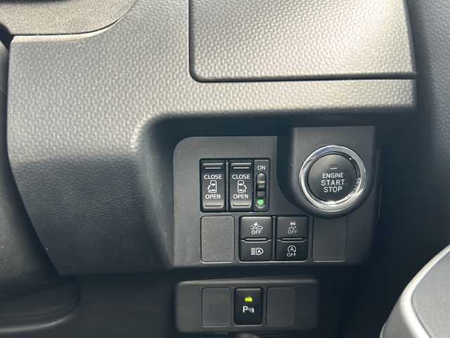 トヨタ ルーミー カスタムG 富山県 2019(平31)年 9.9万km ブラックマイカメタリック スマートキー×２/両側パワースライドドア/リモコンエンジンスターター/純正メモリーナビ(NSZT-W68T)/DVD/MSV/BT/フルセグTV/バックカメラ/ビルトインETC/前後ドラレコ(ZDR016)/衝突安全ブレーキ/オートハイビーム/LEDヘッドライト/フォグ/プッシュスタート/アイドリングストップ/クリアランスソナー/リアロールシェード/シートバックテーブル(D/N)/皮巻きステアリング/ステアリングスイッチ/純正フロアマット/取説・ナビ取説