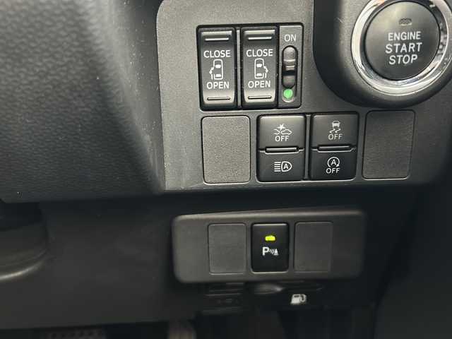 トヨタ ルーミー カスタムG 富山県 2019(平31)年 9.9万km ブラックマイカメタリック スマートキー×２/両側パワースライドドア/リモコンエンジンスターター/純正メモリーナビ(NSZT-W68T)/DVD/MSV/BT/フルセグTV/バックカメラ/ビルトインETC/前後ドラレコ(ZDR016)/衝突安全ブレーキ/オートハイビーム/LEDヘッドライト/フォグ/プッシュスタート/アイドリングストップ/クリアランスソナー/リアロールシェード/シートバックテーブル(D/N)/皮巻きステアリング/ステアリングスイッチ/純正フロアマット/取説・ナビ取説