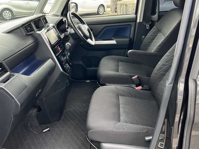 トヨタ ルーミー カスタムG 富山県 2019(平31)年 9.9万km ブラックマイカメタリック スマートキー×２/両側パワースライドドア/リモコンエンジンスターター/純正メモリーナビ(NSZT-W68T)/DVD/MSV/BT/フルセグTV/バックカメラ/ビルトインETC/前後ドラレコ(ZDR016)/衝突安全ブレーキ/オートハイビーム/LEDヘッドライト/フォグ/プッシュスタート/アイドリングストップ/クリアランスソナー/リアロールシェード/シートバックテーブル(D/N)/皮巻きステアリング/ステアリングスイッチ/純正フロアマット/取説・ナビ取説