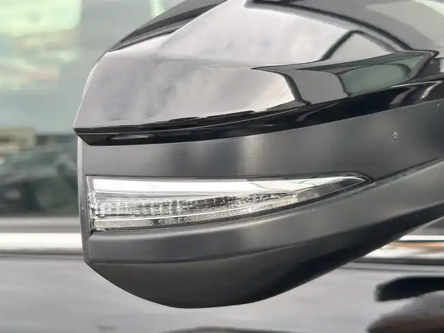 トヨタ エスクァイア Gi 香川県 2019(令1)年 3.9万km ブラック 純正10インチメモリーナビ（NSZN-Z68T）/→AM/FM/CD/DVD/Bluetooth/フルセグTV/フリップダウンモニター/バックカメラ/両側パワースライドドア/黒革シート/シートヒーター/ビルトイン2.0ETC/ウッドコンビステアリング/クルーズコントロール/衝突軽減ブレーキ/レーンキープアシスト/アイドリングストップ/LEDヘッドライト/オートハイビーム/前方ドライブレコーダー/コーナーセンサー/純正15インチアルミホイール/純正フロアマット/サンシェード/プッシュスタート/スマートキー