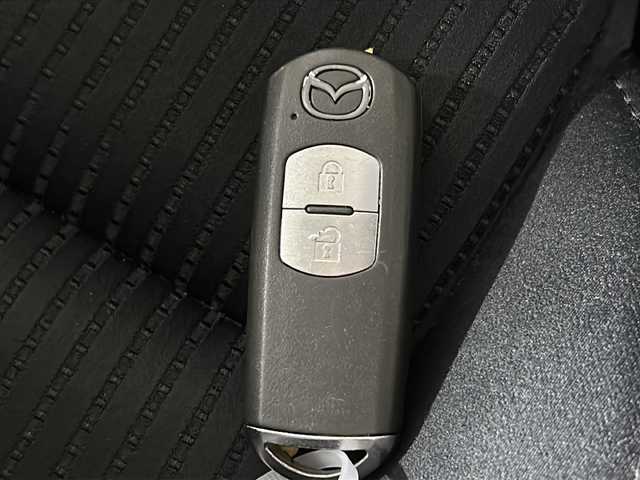 マツダ アテンザ ワゴン 20S 広島県 2014(平26)年 4万km ジェットブラックマイカ 禁煙車/純正ナビ/（Bluetooth/SD/CD/DVD/AUX/フルセグTV)/バックカメラ/前後ドライブレコーダー/ETC/クルーズコントロール/社外19インチアルミホイール/純正フロアマット/トノカバー/ルーフレール/LEDヘッドライト/アダプティブフロントライティングシステム/オートライト/ABS/横滑り防止装置/スペアキー1本/スマートキー/取扱説明書/保証書