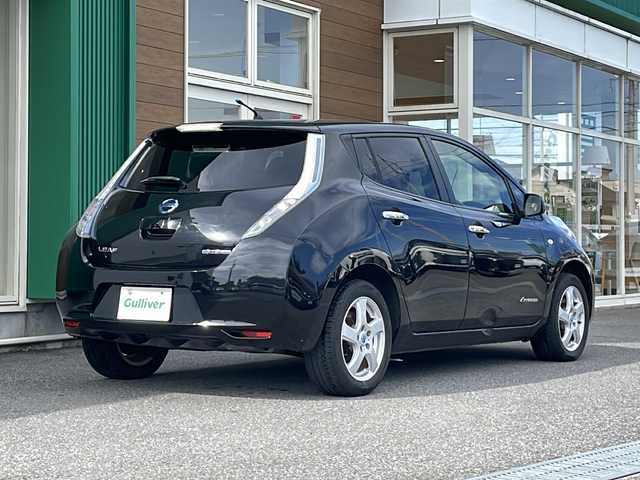 日産 リーフ X 岐阜県 2013(平25)年 2.1万km スーパーブラック 禁煙車/純正ナビ/バックカメラ/シートヒーター /ステアリングヒーター/クルーズコントロール/ステアリングスイッチ/インテリジェントキー /プッシュスタート /スペアキー/純正アルミホイール/純正フロアマット