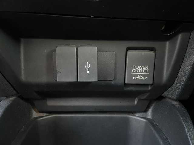 ホンダ フィット ハイブリット Lパッケージ 岡山県 2014(平26)年 9.1万km クリスタルブラックパール 登録時走行距離90957km/純正SDナビ/(AM/FM/DISC/TV/BT)/衝突被害軽減システム/クルーズコントロール/バックカメラ/ETC/ドライブレコーダー/チップアップシート/プッシュスタート/スマートキー/スペアキー/スターターキー/社外15インチアルミホイール/記録簿/保証書/取扱説明書