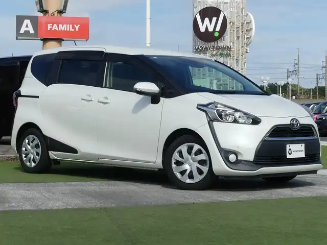 トヨタ シエンタ G 千葉県 2017(平29)年 5.7万km ホワイトパールクリスタルシャイン Toyota Safety Sense/・プリクラッシュセーフティ/・レーンディパーチャーアラート/・オートハイビーム/両側パワースライドドア/純正SDナビ/地デジTV/【DVD/CD再生機能　Bluetooth接続】/バックカメラ/前席シートヒーター/革巻きステアリング/ETC/HIDヘッドライト/ウインカーミラー/クリアランスソナー/スマートキー