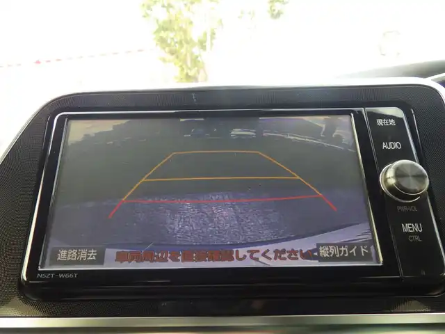 トヨタ シエンタ G 千葉県 2017(平29)年 5.7万km ホワイトパールクリスタルシャイン Toyota Safety Sense/・プリクラッシュセーフティ/・レーンディパーチャーアラート/・オートハイビーム/両側パワースライドドア/純正SDナビ/地デジTV/【DVD/CD再生機能　Bluetooth接続】/バックカメラ/前席シートヒーター/革巻きステアリング/ETC/HIDヘッドライト/ウインカーミラー/クリアランスソナー/スマートキー