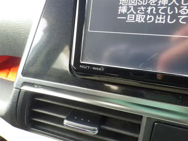 トヨタ シエンタ G 千葉県 2017(平29)年 5.7万km ホワイトパールクリスタルシャイン Toyota Safety Sense/・プリクラッシュセーフティ/・レーンディパーチャーアラート/・オートハイビーム/両側パワースライドドア/純正SDナビ/地デジTV/【DVD/CD再生機能　Bluetooth接続】/バックカメラ/前席シートヒーター/革巻きステアリング/ETC/HIDヘッドライト/ウインカーミラー/クリアランスソナー/スマートキー