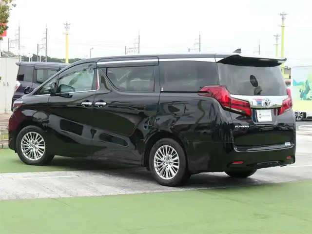 トヨタ アルファード X 千葉県 2022(令4)年 2.3万km ブラック Toyota Safety Sense/・プリクラッシュセーフティ/・レーンディパーチャーアラート/・オートハイビーム/・レーダークルーズコントロール/両側パワースライドドア/デジタルインナーミラー/9インチ純正コネクティッドナビ/地デジTV/【DVD/CD再生機能　Bluetooth接続】/バックカメラ/フリップダウンモニター/ドライブレコーダー（前後撮影）/革巻きステアリング/ステアリングスイッチ/ETC（2.0）/LEDヘッドライト/フォグライト/ウインカーミラー/クリアランスソナー/純正17インチアルミホイル/サイド/カーテンエアバッグ/スマートキー