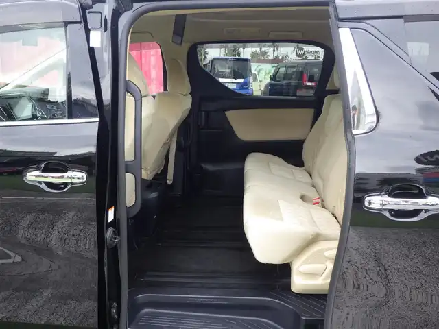 トヨタ アルファード X 千葉県 2022(令4)年 2.3万km ブラック Toyota Safety Sense/・プリクラッシュセーフティ/・レーンディパーチャーアラート/・オートハイビーム/・レーダークルーズコントロール/両側パワースライドドア/デジタルインナーミラー/9インチ純正コネクティッドナビ/地デジTV/【DVD/CD再生機能　Bluetooth接続】/バックカメラ/フリップダウンモニター/ドライブレコーダー（前後撮影）/革巻きステアリング/ステアリングスイッチ/ETC（2.0）/LEDヘッドライト/フォグライト/ウインカーミラー/クリアランスソナー/純正17インチアルミホイル/サイド/カーテンエアバッグ/スマートキー