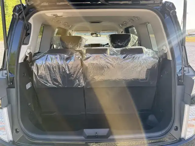 日産 エルグランド 250ハイウェイスターS 兵庫県 2025(令7)年 0.1千km 黒 登録済み未使用車/純正アルミホイール/LEDヘッドライト/オートライト/コーナーセンサー/エマージェンシーブレーキ/ステアリングリモコン/プロパイロット/アラウンドビューモニタ-/BSM/レーダークルコン/レーンキープ/オートハイビーム/両側パワースライドドア/パワーバックドア/ハーフレザーシート/Ｗエアコン