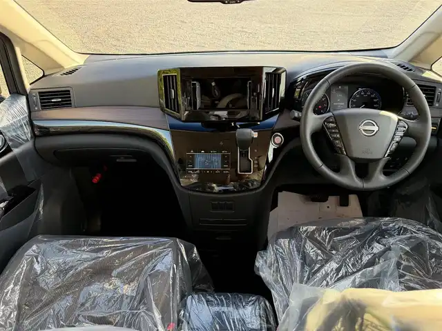 日産 エルグランド 250ハイウェイスターS 兵庫県 2025(令7)年 0.1千km 黒 登録済み未使用車/純正アルミホイール/LEDヘッドライト/オートライト/コーナーセンサー/エマージェンシーブレーキ/ステアリングリモコン/プロパイロット/アラウンドビューモニタ-/BSM/レーダークルコン/レーンキープ/オートハイビーム/両側パワースライドドア/パワーバックドア/ハーフレザーシート/Ｗエアコン