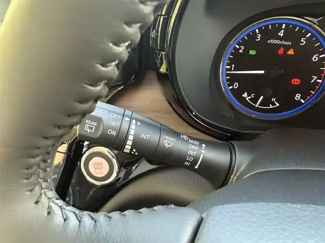 日産 エルグランド 250ハイウェイスターS 兵庫県 2025(令7)年 0.1千km 黒 登録済み未使用車/純正アルミホイール/LEDヘッドライト/オートライト/コーナーセンサー/エマージェンシーブレーキ/ステアリングリモコン/プロパイロット/アラウンドビューモニタ-/BSM/レーダークルコン/レーンキープ/オートハイビーム/両側パワースライドドア/パワーバックドア/ハーフレザーシート/Ｗエアコン