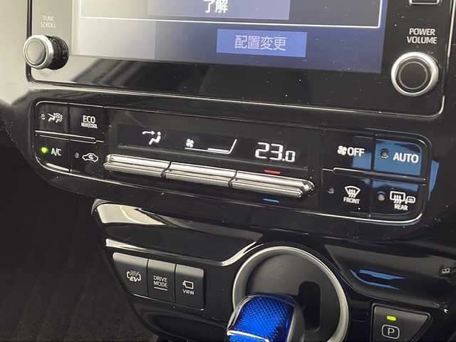 トヨタ プリウス ＰＨＶ S セーフティパッケージ 千葉県 2022(令4)年 2.9万km プラチナホワイトパールマイカ 純正ディスプレイオーディオ/　Bluetooth/フルセグTV/Apple car play/Android Auto/トヨタセーフティセンス/レーダークルーズコントロール/レーンキープアシスト/衝突軽減ブレーキ/クリアランスソナー/先行車発進警報/ロードサインアシスト/ブラインドスポットモニター/全方位カメラ/オートハイビーム/ビルトインETC/前方ドラレコ/LEDライト/フォグランプ/フロアマット/ドアバイザー/充電プラグあり/トノカバー