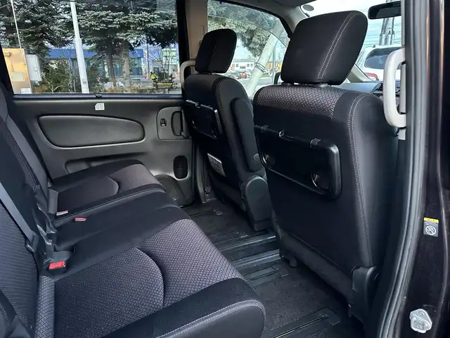 日産 セレナ ハイウェイスター 道北・旭川 2014(平26)年 8.7万km オーロラモーヴ (株)IDOMが運営する【じしゃロン旭川店】の自社ローン専用車両になります。こちらは現金またはオートローンご利用時の価格です。自社ローンご希望の方は別途その旨お申付け下さい/　/・純正ナビ(CD/DVD/BT/SD/フルセグ)/・バックカメラ/・ETC/・両側パワースライドドア/・クルーズコントロール/・電動格納ウィンカーミラー/・オートライト/・プッシュスタート/・スマートキー２個/・フォグランプ/・現車装着サマータイヤ 純正AW205/60R15/・取扱説明書