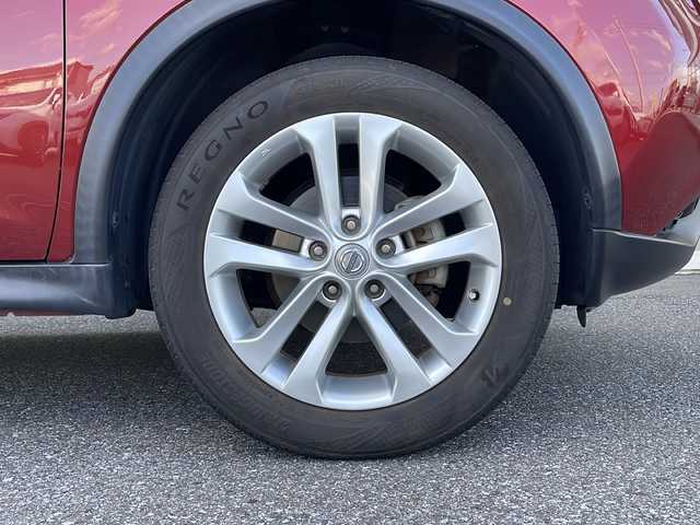 日産 ジューク 15RX Vセレクション 岐阜県 2016(平28)年 8.6万km ラディアントレッド 禁煙車/純正ナビ/Bluetooth/衝突軽減ブレーキ/レーンキープアシスト/アイドリングストップ/バックカメラ/ドライブレコーダー/ETC/純正アルミホイール/純正フロアマット/ドアバイザー/プッシュスタート/オートライト/オートエアコン/スマートキー/スペアキー