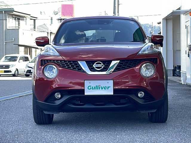 日産 ジューク 15RX Vセレクション 岐阜県 2016(平28)年 8.6万km ラディアントレッド 禁煙車/純正ナビ/Bluetooth/衝突軽減ブレーキ/レーンキープアシスト/アイドリングストップ/バックカメラ/ドライブレコーダー/ETC/純正アルミホイール/純正フロアマット/ドアバイザー/プッシュスタート/オートライト/オートエアコン/スマートキー/スペアキー