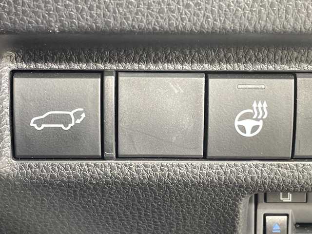 トヨタ ＲＡＶ４ ハイブリッドG 神奈川県 2022(令4)年 8.4万km ホワイトパールクリスタルシャイン トヨタセーフティセンス/純正9インチディスプレイオーディオナビキット付き/パノラミックビューモニター/４WD/ドライブレコーダー/ブラインドスポットモニター/レーダークルーズコントロール/スマートキー/レザーシート/パワーシート/シートヒーター/シートベンチレーション/シートポジションメモリー/ステアリングヒーター/ビルトインETC2.0/LEDヘッドライト/ハンズフリーパワーバックドア/アイドリングストップ/フォグランプ/オートライト/ウィンカーミラー/電動格納ミラー/純正18インチAW/プッシュスタート/フロアマット/スペアキー/取扱説明書