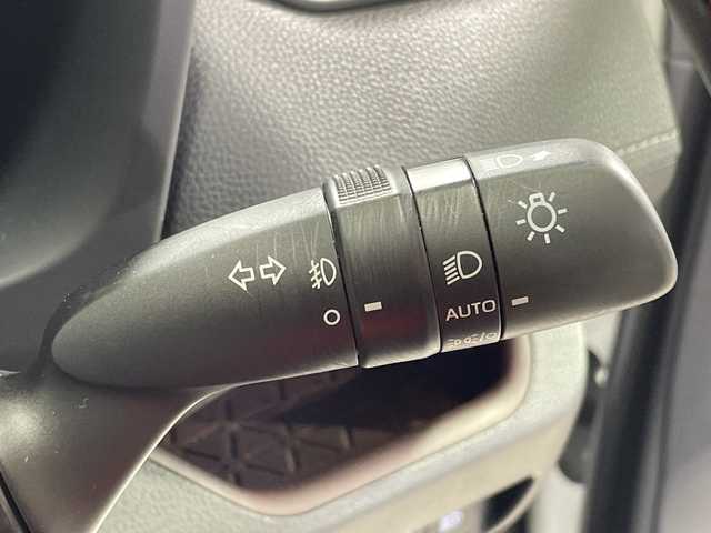 トヨタ ＲＡＶ４ ハイブリッドG 神奈川県 2022(令4)年 8.4万km ホワイトパールクリスタルシャイン トヨタセーフティセンス/純正9インチディスプレイオーディオナビキット付き/パノラミックビューモニター/４WD/ドライブレコーダー/ブラインドスポットモニター/レーダークルーズコントロール/スマートキー/レザーシート/パワーシート/シートヒーター/シートベンチレーション/シートポジションメモリー/ステアリングヒーター/ビルトインETC2.0/LEDヘッドライト/ハンズフリーパワーバックドア/アイドリングストップ/フォグランプ/オートライト/ウィンカーミラー/電動格納ミラー/純正18インチAW/プッシュスタート/フロアマット/スペアキー/取扱説明書