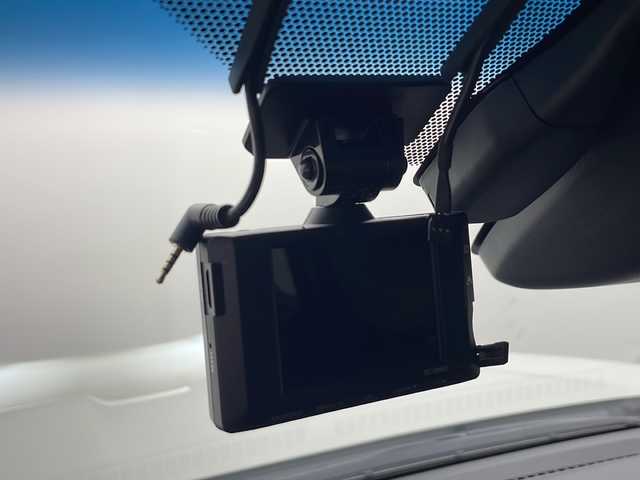 トヨタ ランドクルーザー プラド TX Lパッケージ ブラックED 秋田県 2020(令2)年 1.6万km ホワイトパールクリスタルシャイン ４WD/ワンオーナー　/純正メーカーＯＰナビ【AM/FM/BT】　/パノラミックビューモニター/ＥＴＣ2.0/レザーシート　/ＬＥＤヘッドライト　/運転席パワーシート　/前後ドライブレコーダー　/衝突被害軽減システム　/フルセグＴＶ　/バックカメラ　/横滑り防止装置/オートエアコン/USBポート/クリアランスソナー/レーンキープアシスト/オートマチックハイビーム/オートライト/プッシュスタート/電格ミラー/純正AW/純正フロアマット/革巻きステアリング/レーダークルーズコントロール/ルーフレール/ウィンカーミラー/フォグライト