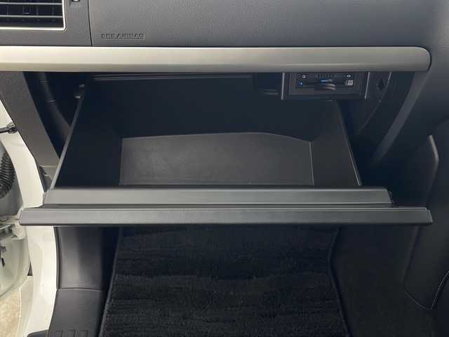 トヨタ ランドクルーザー プラド TX Lパッケージ ブラックED 秋田県 2020(令2)年 1.6万km ホワイトパールクリスタルシャイン ４WD/ワンオーナー　/純正メーカーＯＰナビ【AM/FM/BT】　/パノラミックビューモニター/ＥＴＣ2.0/レザーシート　/ＬＥＤヘッドライト　/運転席パワーシート　/前後ドライブレコーダー　/衝突被害軽減システム　/フルセグＴＶ　/バックカメラ　/横滑り防止装置/オートエアコン/USBポート/クリアランスソナー/レーンキープアシスト/オートマチックハイビーム/オートライト/プッシュスタート/電格ミラー/純正AW/純正フロアマット/革巻きステアリング/レーダークルーズコントロール/ルーフレール/ウィンカーミラー/フォグライト