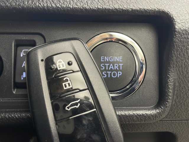 トヨタ ランドクルーザー プラド TX Lパッケージ ブラックED 秋田県 2020(令2)年 1.6万km ホワイトパールクリスタルシャイン ４WD/ワンオーナー　/純正メーカーＯＰナビ【AM/FM/BT】　/パノラミックビューモニター/ＥＴＣ2.0/レザーシート　/ＬＥＤヘッドライト　/運転席パワーシート　/前後ドライブレコーダー　/衝突被害軽減システム　/フルセグＴＶ　/バックカメラ　/横滑り防止装置/オートエアコン/USBポート/クリアランスソナー/レーンキープアシスト/オートマチックハイビーム/オートライト/プッシュスタート/電格ミラー/純正AW/純正フロアマット/革巻きステアリング/レーダークルーズコントロール/ルーフレール/ウィンカーミラー/フォグライト