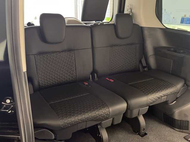 日産 セレナ e－パワー ハイウェイスター V 宮崎県 2023(令5)年 0.1千km ダイヤモンドブラック 禁煙車/エマージェンシーブレーキ/純正9型ディスプレイオーディオ/（MM223D-Le/AppleCarPlay/Bluetooth/FMAM/USB/HDMI）/純正ビルトイン2.0ETC/純正前後ドライブレコーダー/純正OP/フロントリップスポイラー/（フロントダイナミックパック）/純正16インチアルミ/純正LEDオートライト/純正LEDフォグ/ハンズフリー両側電動スライドドア/アラウンドビューモニター/プロパイロット/ブラインドスポットモニター/パーキングアシスト/デジタルインナーミラー/電子パーキング/オートホールド/撥水シート/デュアルオートエアコン/インテリジェントキー/プッシュエンジンスタート/新車時保証書/取扱い説明書