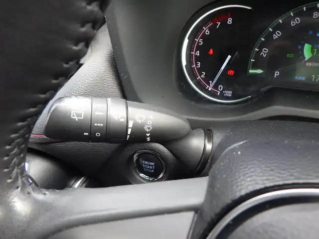 トヨタ ＲＡＶ４ アドベンチャー オフロードPKG 千葉県 2021(令3)年 5.6万km アティチュードブラックマイカ Toyota Safety Sense/・プリクラッシュセーフティ/・レーンディパーチャーアラート/・オートハイビーム/・レーダークルーズコントロール/パワーバックドア/運転席パワーシート/前席エアシート/シートヒーター/ディスプレイオーディオ/純正地デジTV/【Bluetooth接続】/バックカメラ/ドライブレコーダー（前後撮影）/革巻きステアリング/ステアリングヒーター/ステアリングスイッチ/ETC/LEDヘッドライト/フォグライト/ウインカーミラー/クリアランスソナー/純正18インチアルミホイル/サイド/カーテンエアバッグ/スマートキー