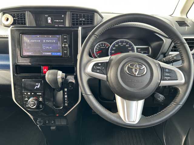 トヨタ ルーミー カスタムG S 愛媛県 2018(平30)年 6万km パールホワイトⅢ 純正ナビ/Bluetooth/CD/DVD/フルセグ/SD/ドライブレコーダー前後/ETC2.0/クルーズコントロール/バックカメラ/全席シートヒーター/両側パワースライドドア/純正フロアマット/フォグランプ/コーナーセンサー/オートLEDヘッドライト/レーンキープアシスト/純正14インチAW