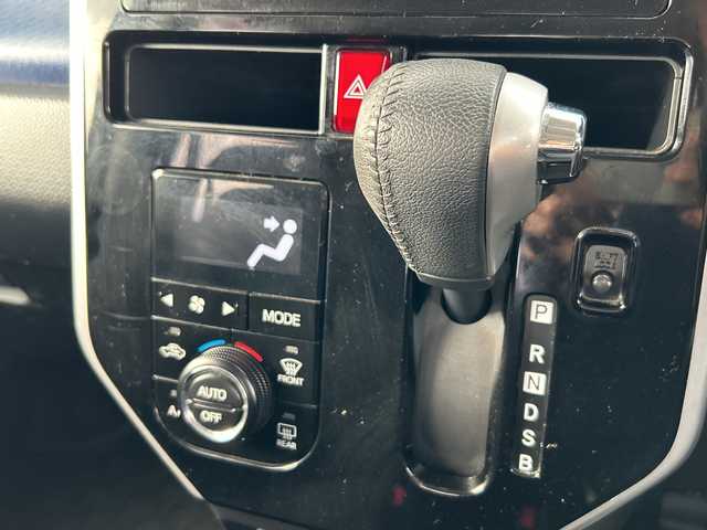 トヨタ ルーミー カスタムG S 愛媛県 2018(平30)年 6万km パールホワイトⅢ 純正ナビ/Bluetooth/CD/DVD/フルセグ/SD/ドライブレコーダー前後/ETC2.0/クルーズコントロール/バックカメラ/全席シートヒーター/両側パワースライドドア/純正フロアマット/フォグランプ/コーナーセンサー/オートLEDヘッドライト/レーンキープアシスト/純正14インチAW