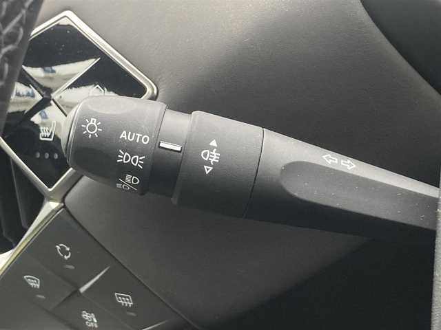 ＤＳオートモビル シトロエン ＤＳ３ クロスバック オペラ ブルーHDi 熊本県 2023(令5)年 1.3万km グレーⅡ ・スマートキー/・プッシュスタート/・レーンキープアシスト/・アクティブセーフティブレーキ/・道路標識認識/・ブラインドスポットモニター/・パーキングセンサー/・インテリジェントハイビーム/・アダプティブライト/・クルーズコントロール(追従式)/・黒革シート/・D席パワーシート/・前席シートヒーター /・純正メモリナビ/　【Bluetooth・USB・AppleCarPlay・AndroidAuto】/・バックカメラ＆フロントカメラ/・ワイヤレス充電/・ETC/・LEDヘッドランプ/・純正マット